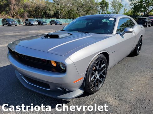 Used 2015 Dodge Challenger R/T Plus image 1