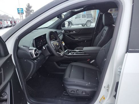 New 2026 Chevrolet Equinox LT w/ Convenience Package II image 9