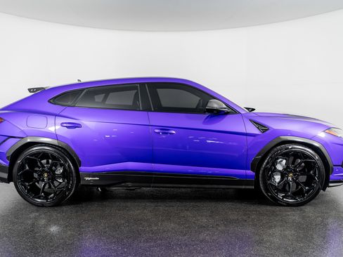 Used 2024 Lamborghini Urus Performante image 4