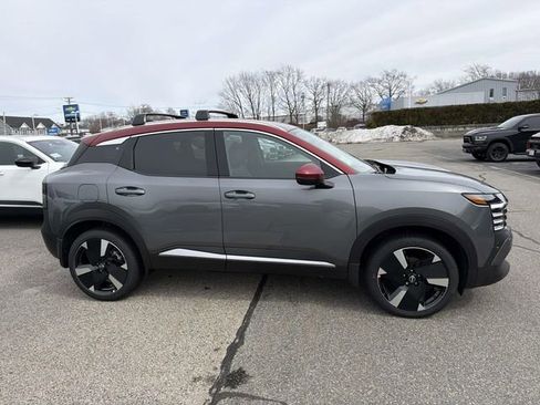 New 2026 Nissan Kicks SR w/ Cold Weather Package AWD/4WD image 4
