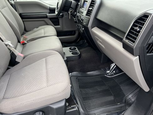 Used 2018 Ford F150 XLT w/ Max Trailer Tow Package image 19