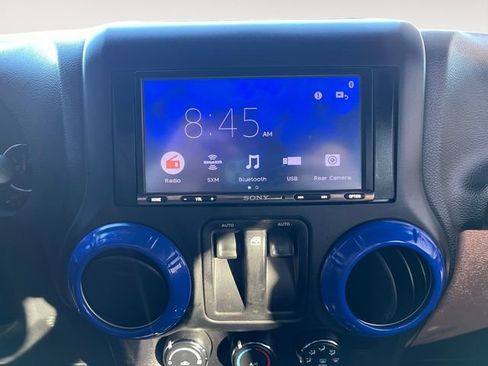 Used 2015 Jeep Wrangler Sahara w/ Connectivity Group image 15