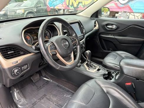 Used 2016 Jeep Cherokee Limited AWD/4WD image 9