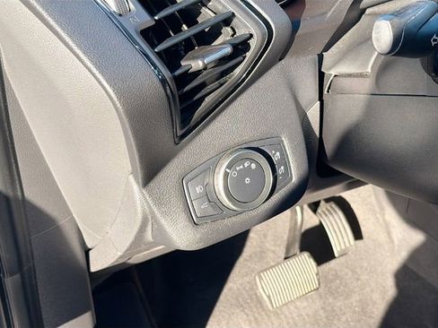 Used 2018 Ford Escape SEL image 10