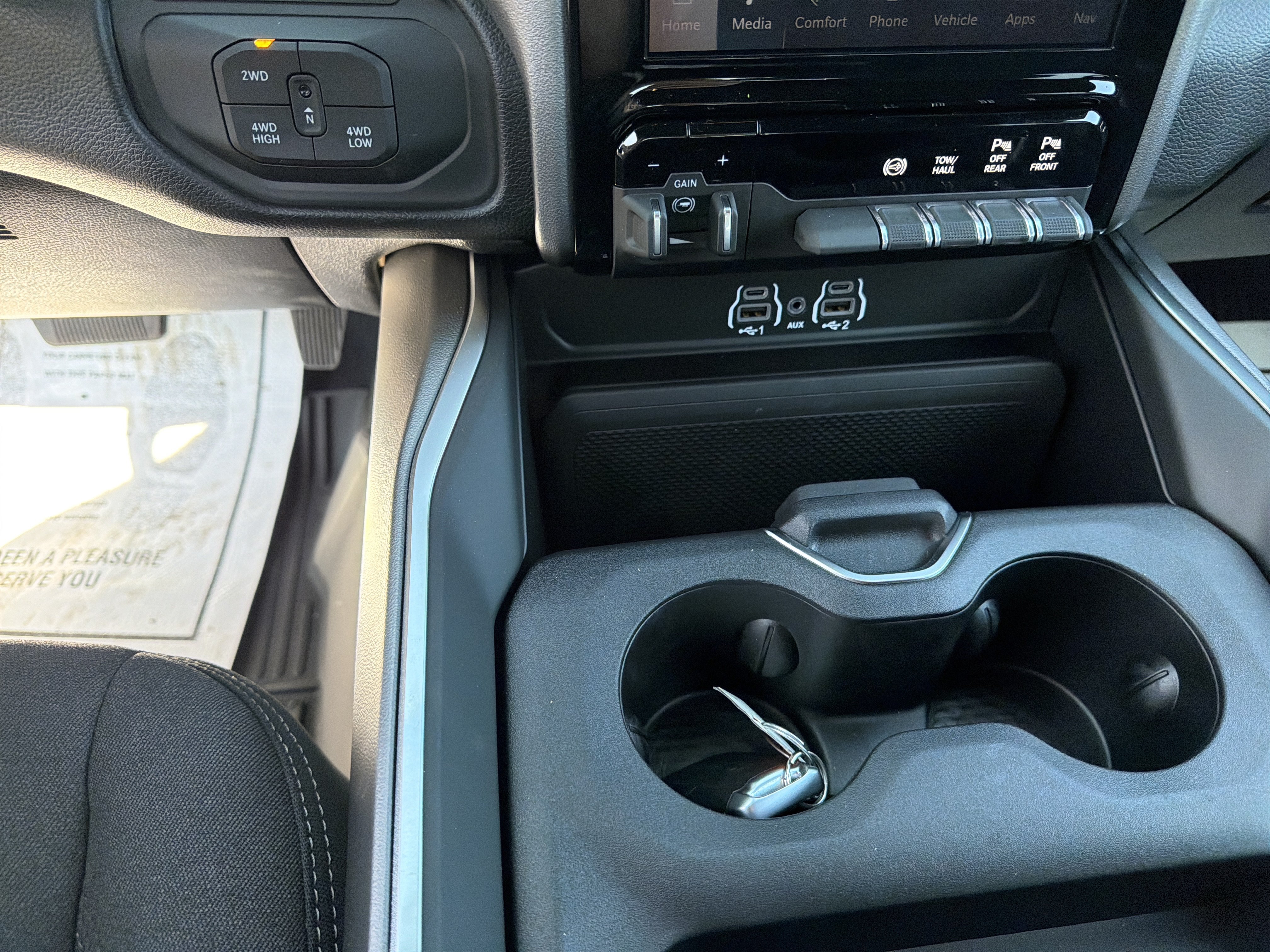 New 2026 RAM 2500 Big Horn AWD/4WD image 23