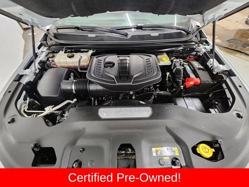 Certified 2025 Jeep Wagoneer Series II w/ 8-Passenger Seating Package AWD/4WD image 39