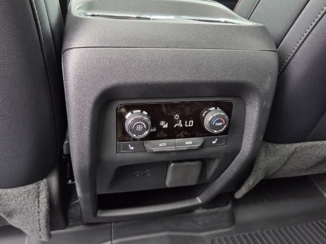 New 2026 Chevrolet Traverse RS w/ LPO, Floor Liner Package FWD image 12