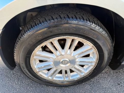Used 2008 Chrysler Sebring Touring FWD image 9