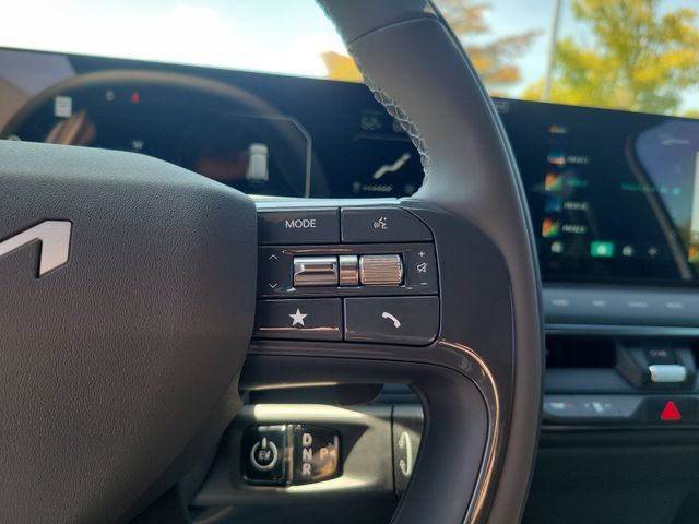 New 2026 Kia EV9 Land AWD/4WD image 19