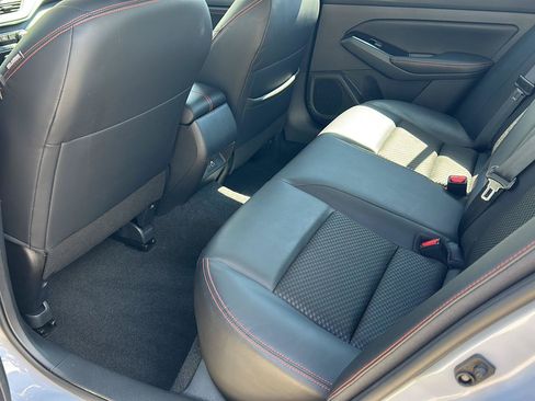 Used 2023 Nissan Altima 2.5 SR FWD image 18