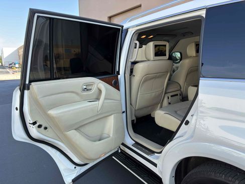 Used 2018 INFINITI QX80 4WD w/ Driver Assistance Package image 54