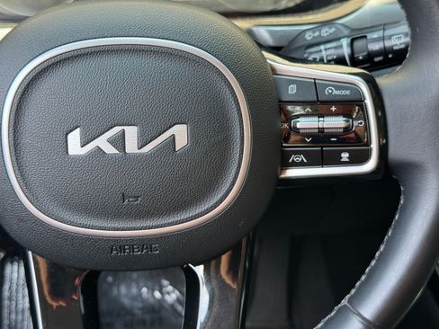 Used 2022 Kia Sorento SX FWD image 21