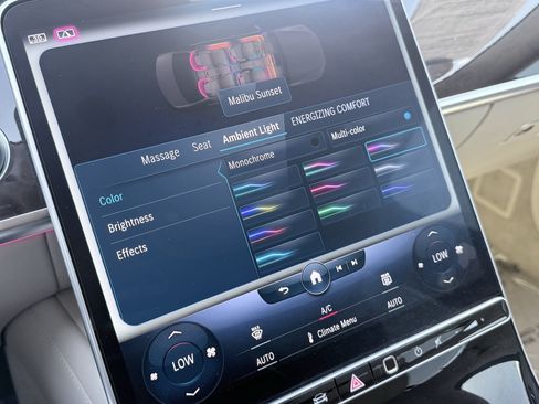 Used 2021 Mercedes-Benz S 580 4MATIC Sedan w/ Warmth & Comfort Package image 69