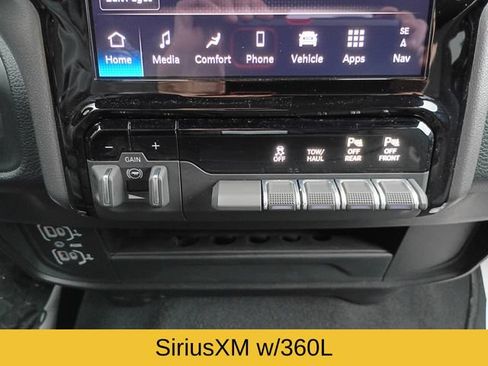 Used 2025 RAM 2500 Big Horn AWD/4WD image 18