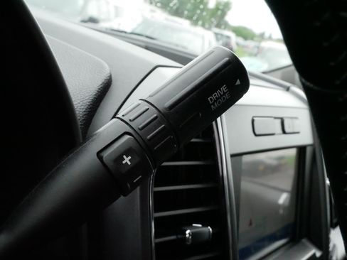 Used 2019 Ford F150 XLT w/ Equipment Group 302A Luxury AWD/4WD image 24
