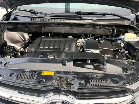 Used 2016 Toyota Highlander XLE image 31