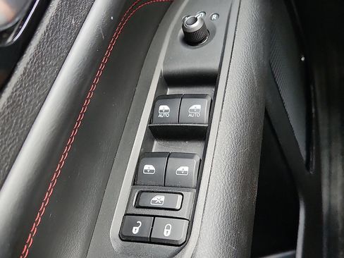 Used 2023 Jeep Compass Trailhawk image 20