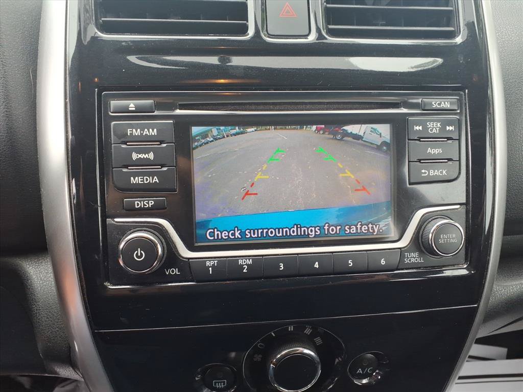 Used 2016 Nissan Versa Note SV FWD image 10