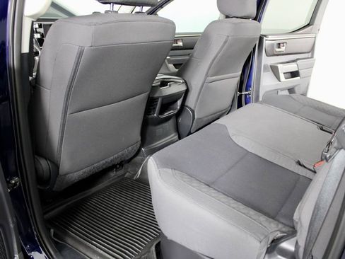 Used 2022 Toyota Tundra SR5 w/ SR5 Convenience Package image 28