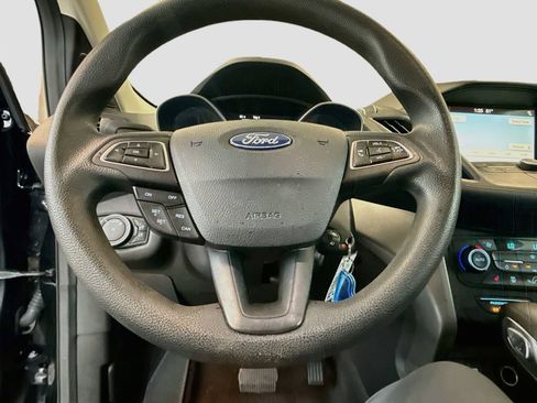 Used 2018 Ford Escape SE w/ SE Sync 3 Package AWD/4WD image 12