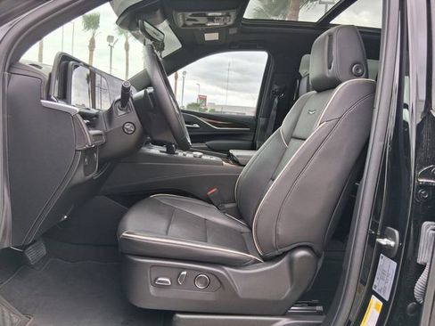 Used 2024 Cadillac Escalade Premium Luxury RWD image 22