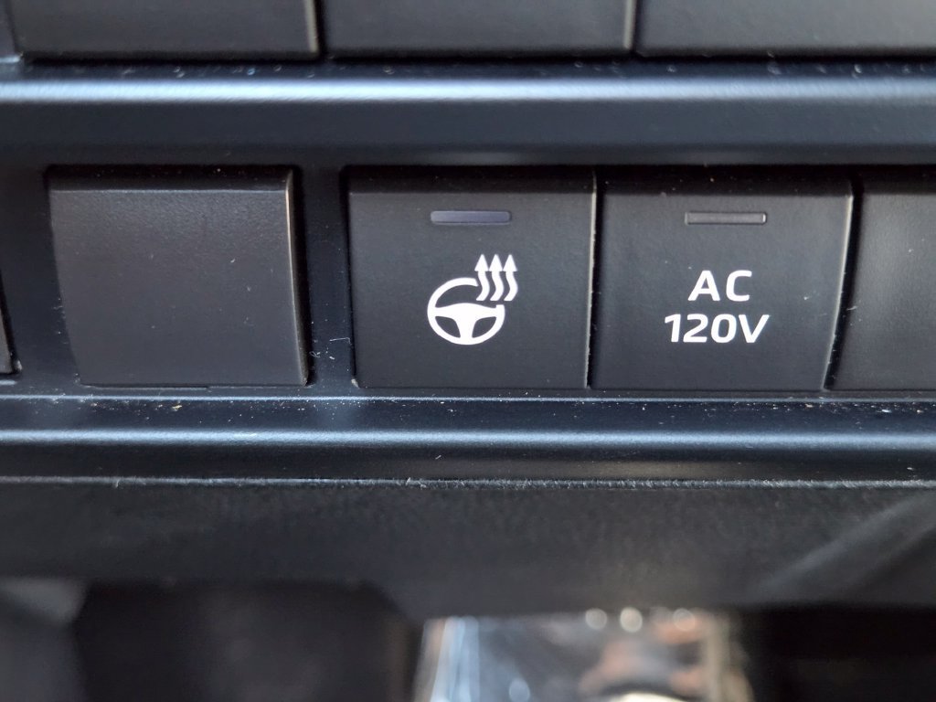 Used 2023 Toyota Tundra Limited AWD/4WD image 17