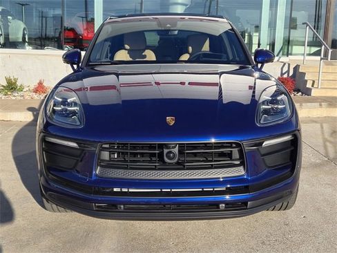 New 2025 Porsche Macan image 10