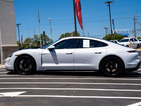 Used 2021 Porsche Taycan 4S AWD/4WD image 19