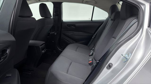 Used 2025 Toyota Corolla LE FWD image 17