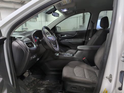 Used 2019 Chevrolet Equinox LT AWD/4WD image 6