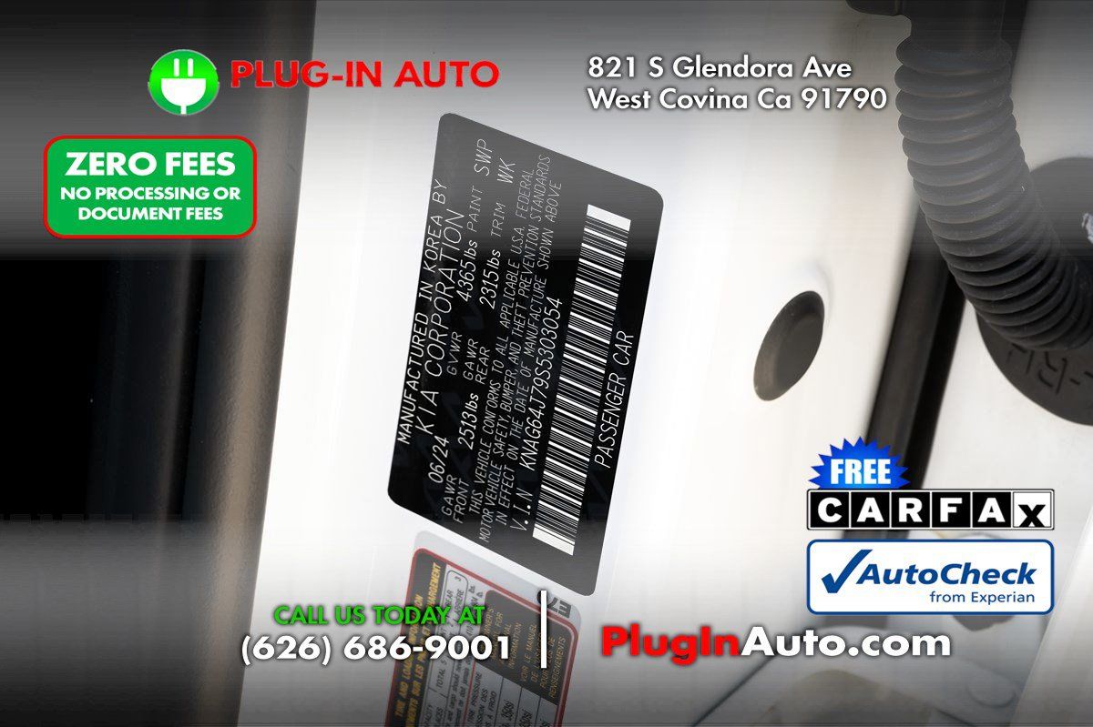 Used 2025 Kia K5 GT-Line w/ GT-Line Premium Package FWD image 9