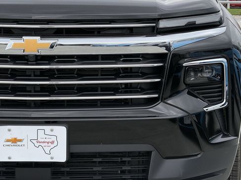 New 2026 Chevrolet Traverse LT image 8