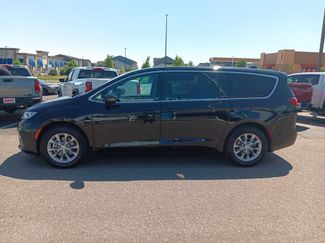 Used 2026 Chrysler Pacifica Limited FWD video 2