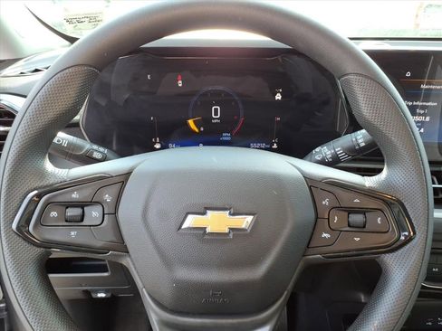 Used 2024 Chevrolet TrailBlazer LS w/ LS Convenience Package FWD image 17