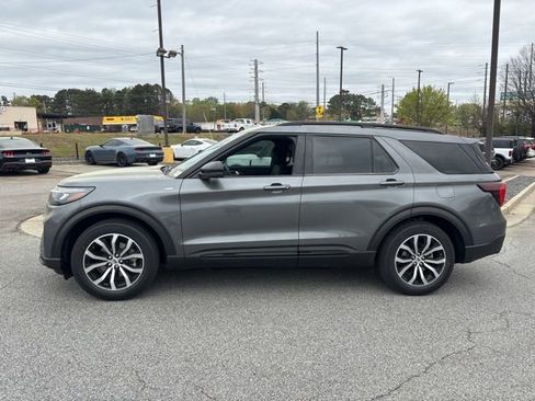 New 2026 Ford Explorer ST-Line image 5