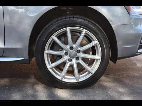 Used 2016 Audi A4 2.0T Premium w/ Convenience Plus Package FWD image 37
