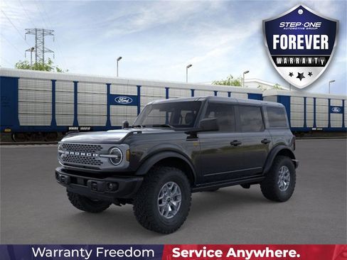 New 2025 Ford Bronco Badlands image 1