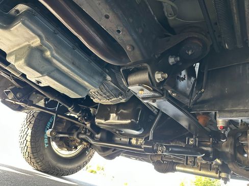 Used 2005 Ford Excursion Limited image 82