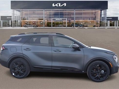 New 2025 Kia Sportage X-Line image 2