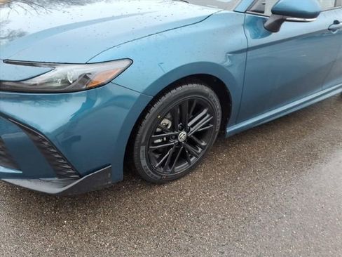 Certified 2025 Toyota Camry SE image 4