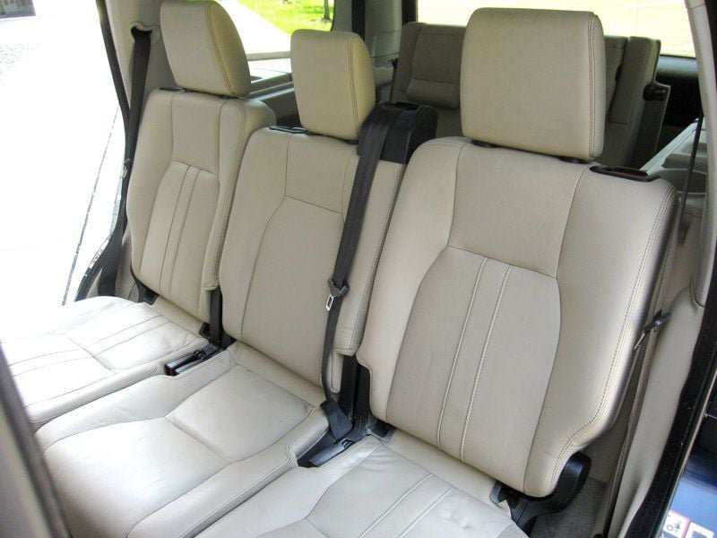 Used 2016 Land Rover LR4 HSE AWD/4WD image 29