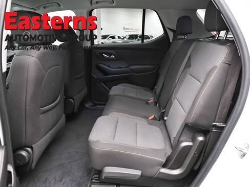 Used 2021 Chevrolet Traverse LS AWD/4WD image 21