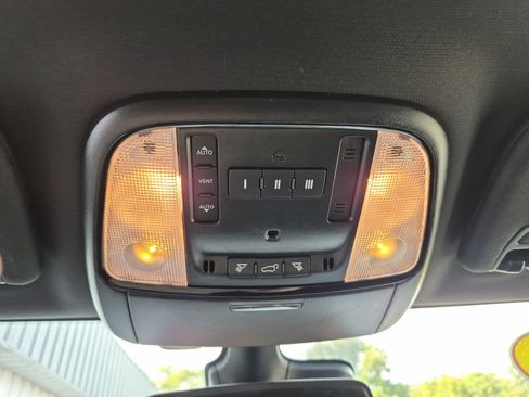 Used 2024 Dodge Durango GT image 43