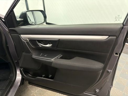 Used 2018 Honda CR-V LX image 14