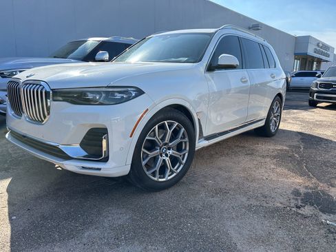 Used 2020 BMW X7 xDrive40i w/ Premium Package image 17