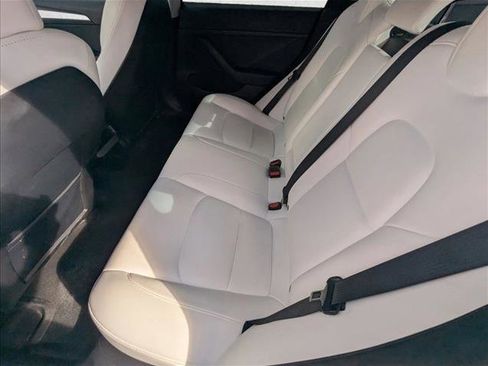 Used 2022 Tesla Model 3 Performance image 18