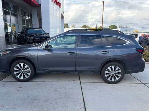 Used 2023 Subaru Outback Limited XT AWD/4WD image 7
