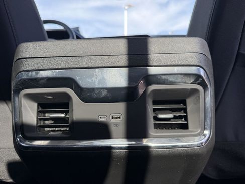 Used 2025 GMC Sierra 1500 Elevation w/ Preferred Package image 24