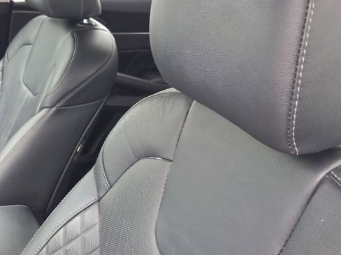 Used 2022 Kia Sorento SX image 17