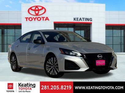 Used 2024 Nissan Altima 2.5 SV